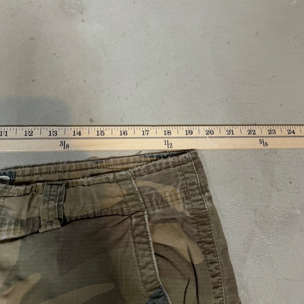 American Eagle Outfitters Mens 36 Camo Cargo Shorts AE3 Ripstop Distressed Y2K - Picture 7 of 8